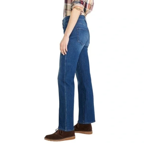 L.L. Bean Signature Original Fit Hi Rise Straight Leg 100% Cotton Jeans Women 10 - Picture 2 of 16